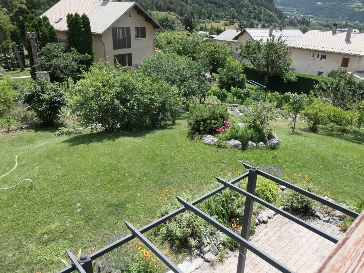 Le Ginkgo - Mont Dauphin Apartment Eygliers Екстериор снимка